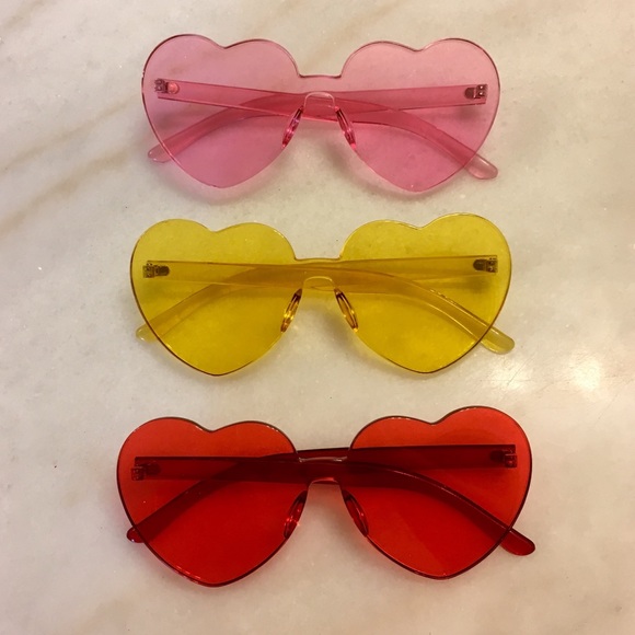 💗New Heart Shaped Sunglasses💗 - Picture 2 of 7